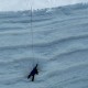 Measuring snow and firn layers at Suyuparina glacier. Photo: Christian Huggel