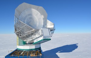 The South Pole Telescope observing during the austral summer. During 2017, SPT was outfitted with a new microwave camera, called SPT-3G, containing 10x as many detectors as the camera it replaced. The higher detector count substantially increases the sensitivity of the instrument. (photo credit: Brad Benson)
